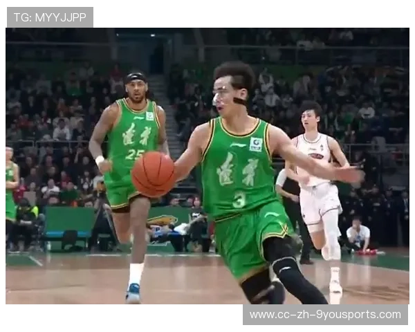 上海男篮被绝平，主帅怒砸椅子：一场激情与挑战的篮球盛宴